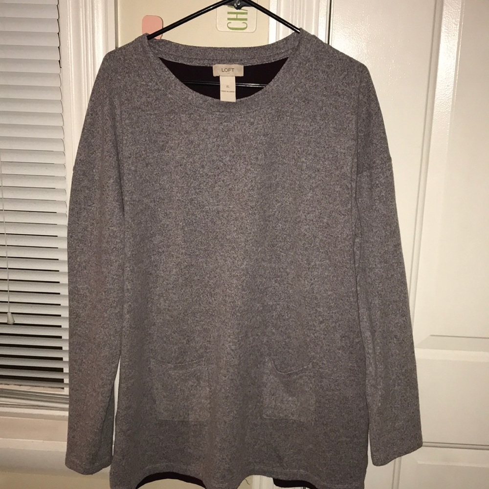 Comfy, cute Loft sweater